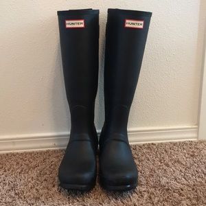 Black Tall Adjustable Hunter boots Sz 7/EU 38